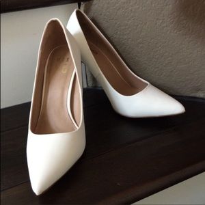 Matte White Pointy Toe Pumps / Heels